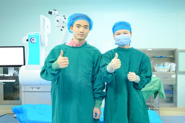 实盘配资网眼查 安徽首例！眼科医生新微创手术SMILE pro摘镜亲体验：清晰视界来的这么easy_大皖新闻 | 安徽网